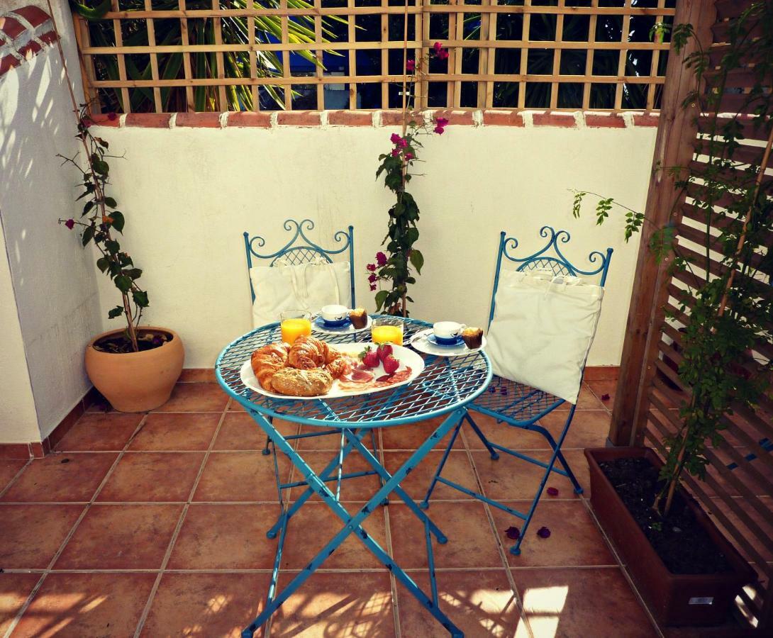 Villa Breeze Boutique Guest Rooms, Marbella Sitio de Calahonda Exterior foto