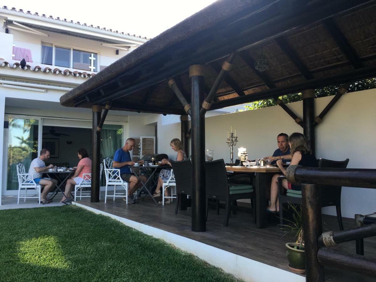 Villa Breeze Boutique Guest Rooms, Marbella Sitio de Calahonda Exterior foto