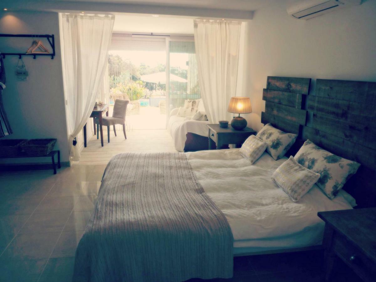 Villa Breeze Boutique Guest Rooms, Marbella Sitio de Calahonda Exterior foto