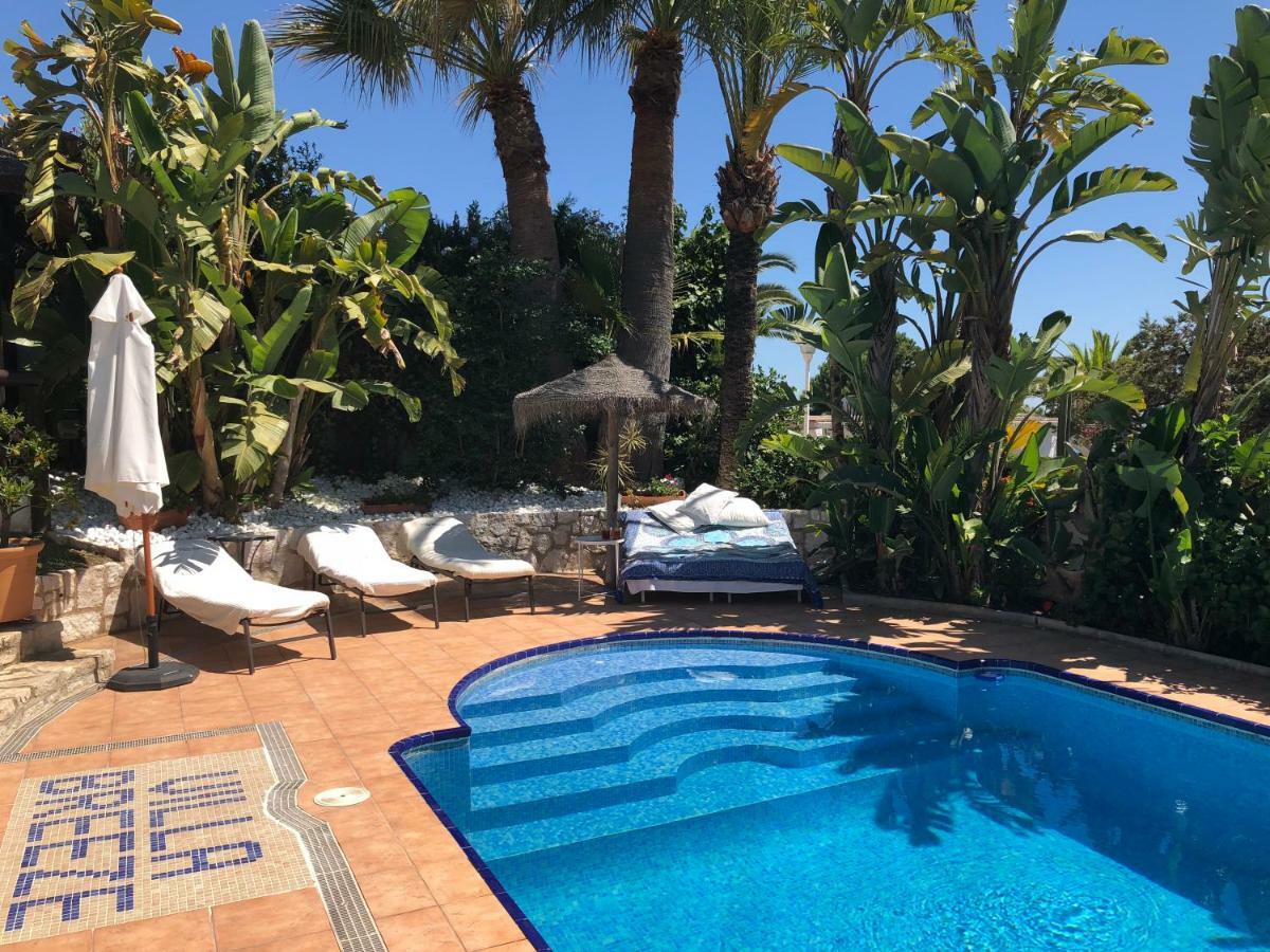 Villa Breeze Boutique Guest Rooms, Marbella Sitio de Calahonda Exterior foto